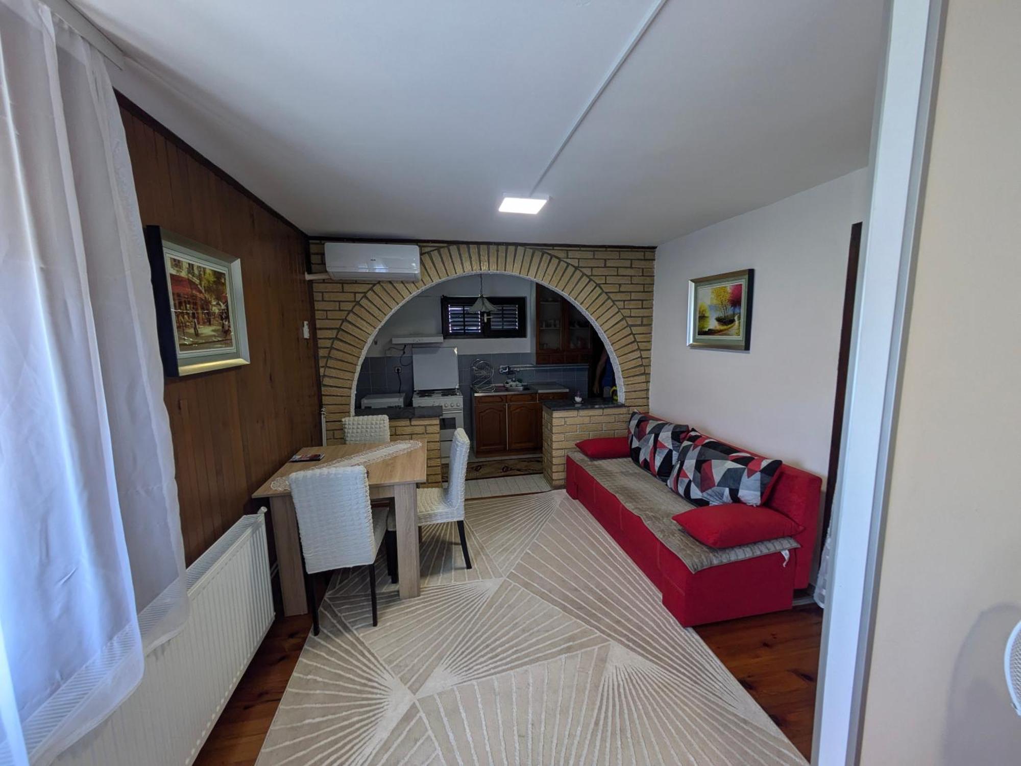 Mir Apartment